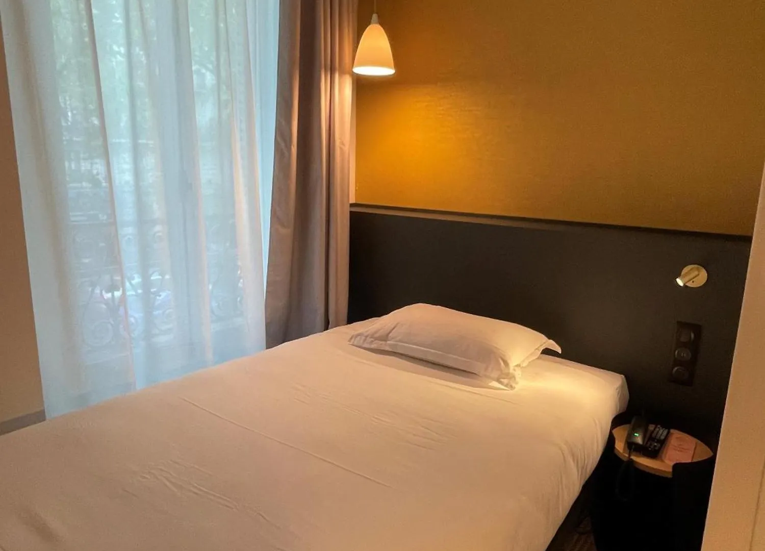 Hotel De Suez 3*