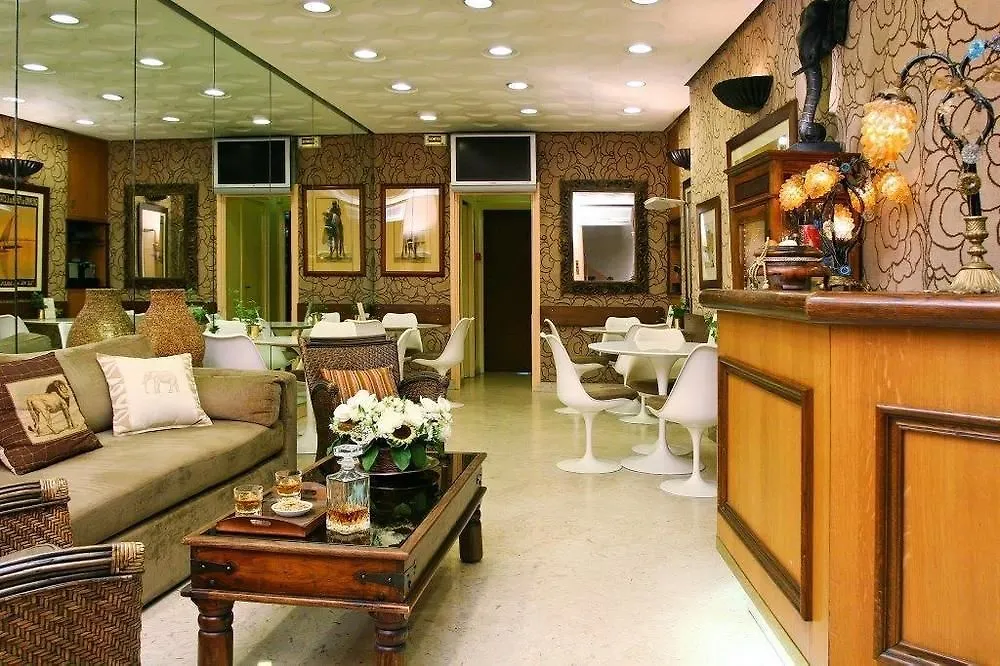 Hotel De Suez 3*
